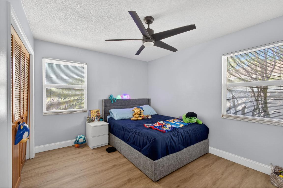 6103 Ebert Jupiter, FL 33458