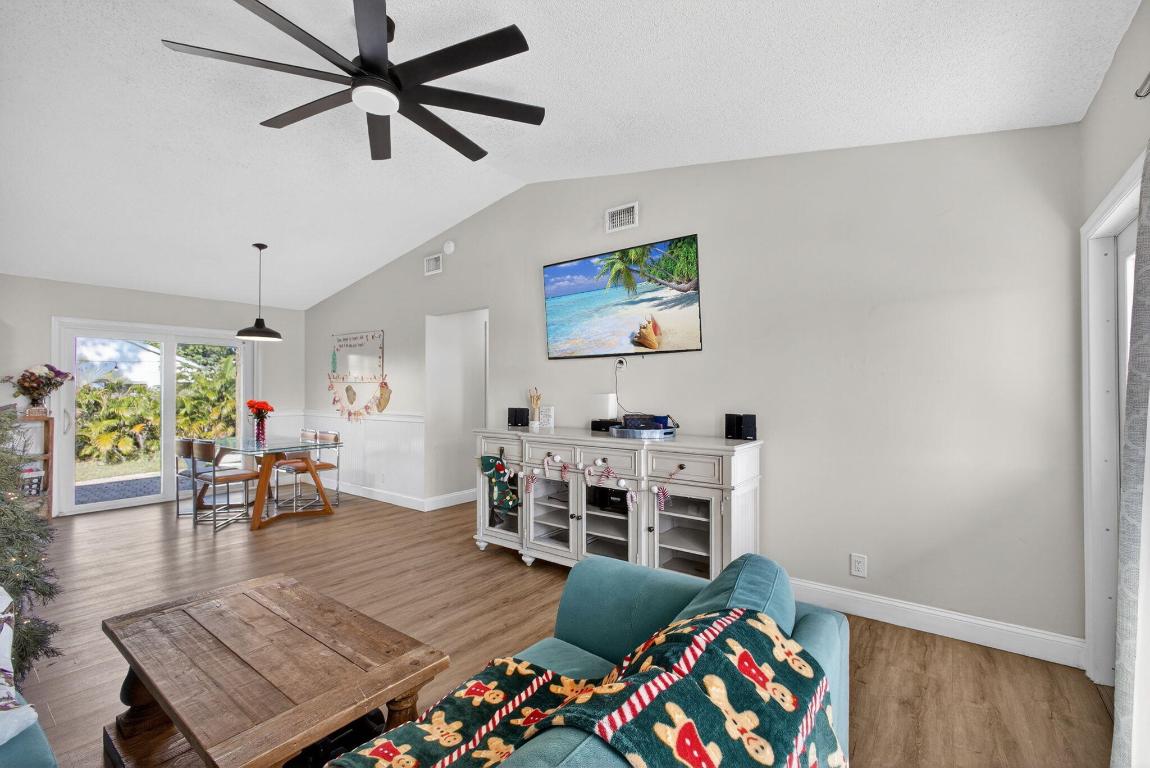 6103 Ebert Jupiter, FL 33458