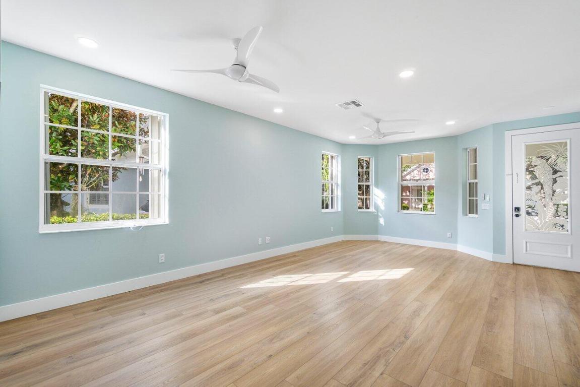 291 Marlberry Jupiter, FL 33458