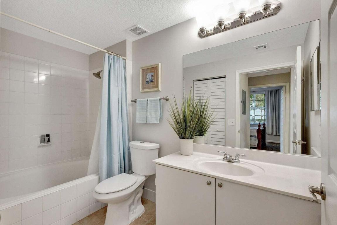 4736 Chancellor #11 Jupiter, FL 33458