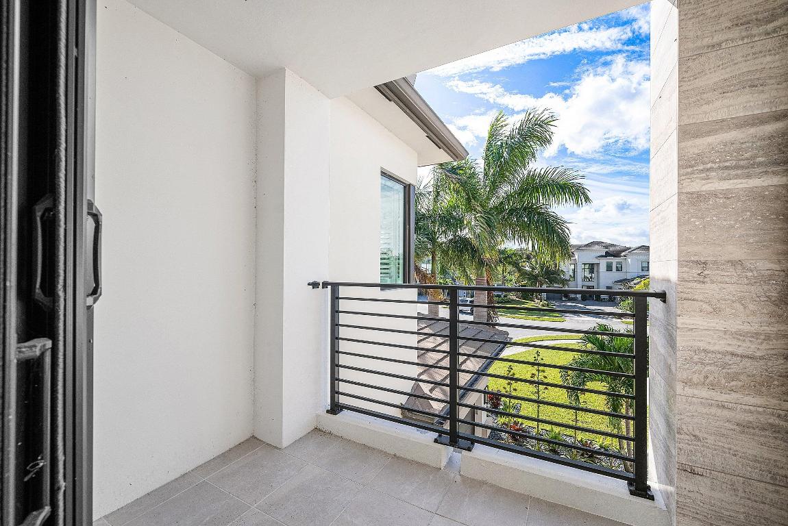 9569 Vescovato Boca Raton, FL 33496