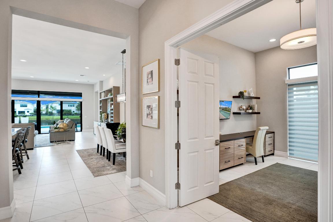 9052 Chauvet Boca Raton, FL 33496