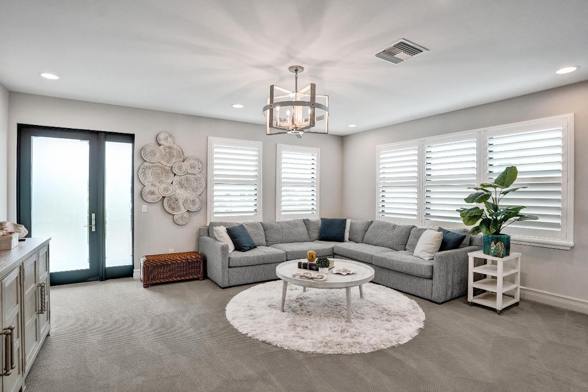 9052 Chauvet Boca Raton, FL 33496