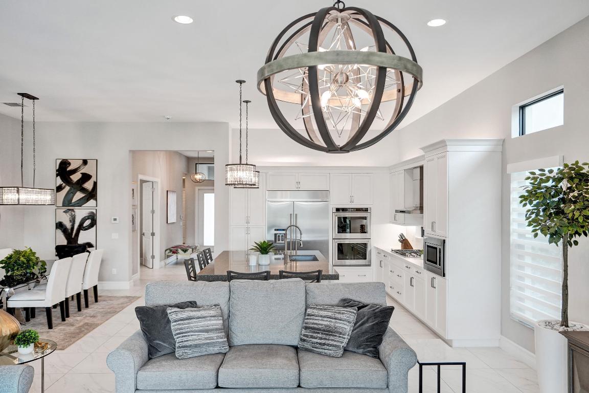 9052 Chauvet Boca Raton, FL 33496