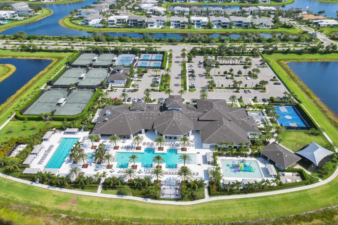 9052 Chauvet Boca Raton, FL 33496