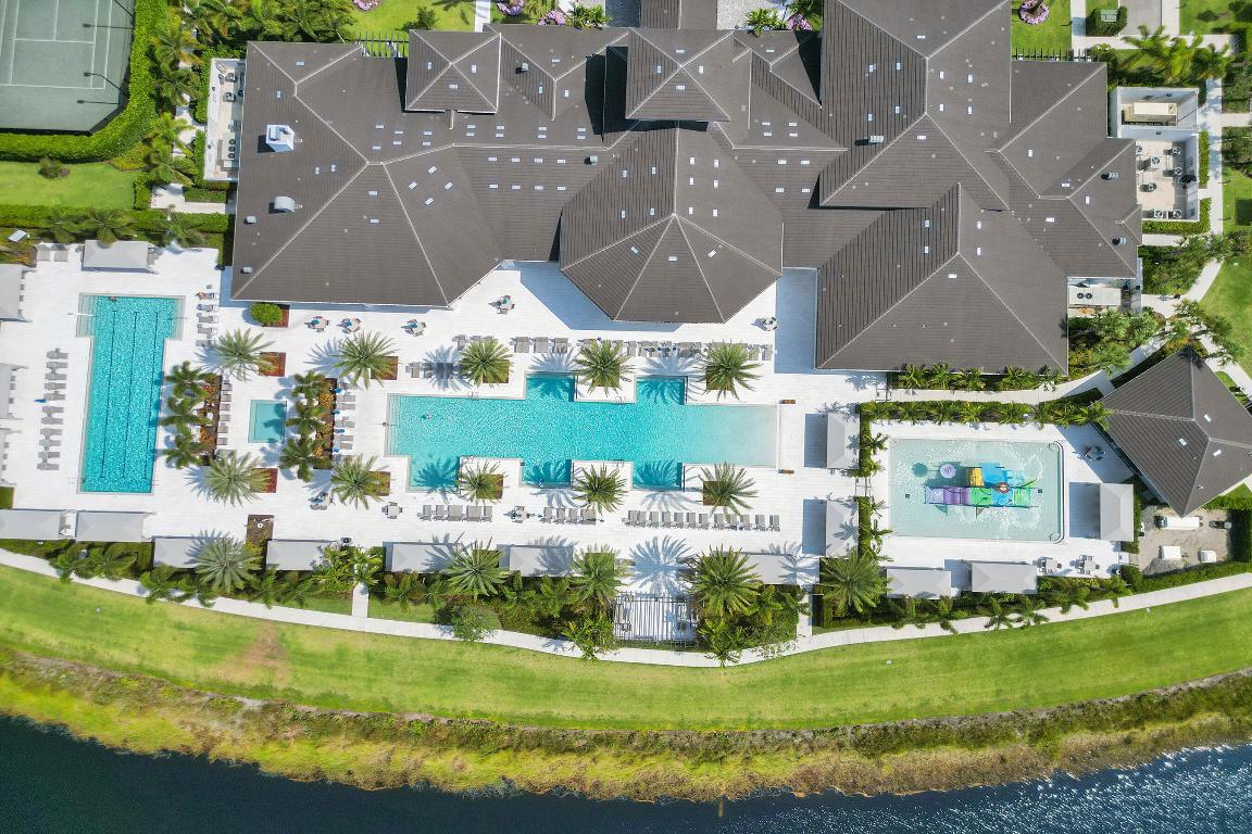 9052 Chauvet Boca Raton, FL 33496