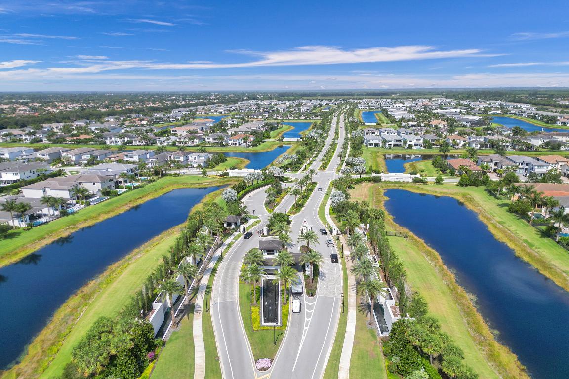 9052 Chauvet Boca Raton, FL 33496