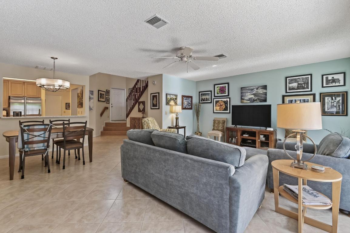 818 Ocean Dunes Jupiter, FL 33477