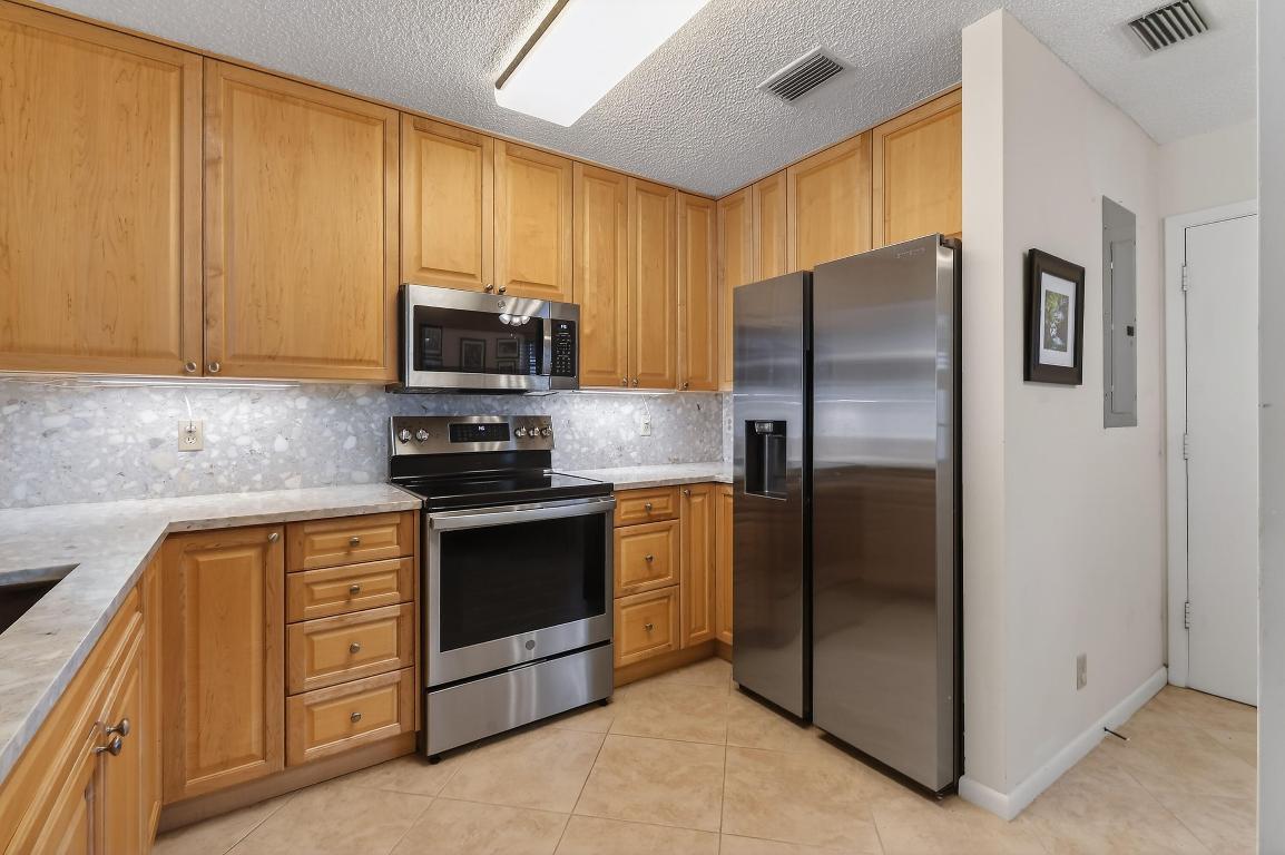 818 Ocean Dunes Jupiter, FL 33477