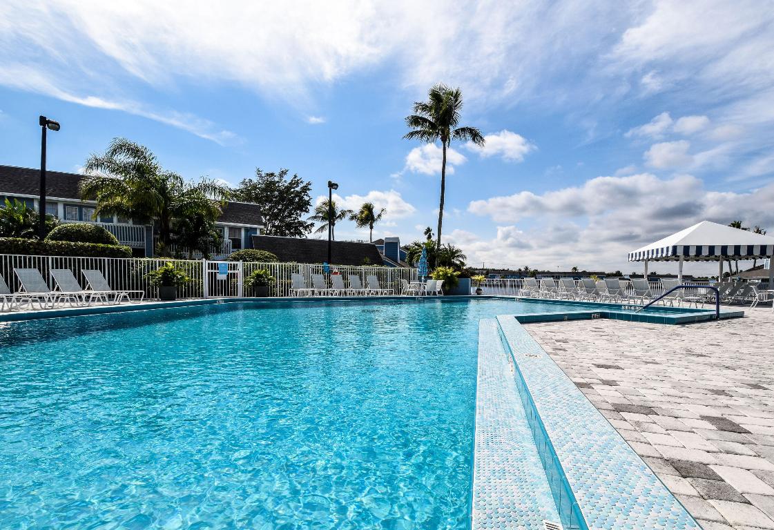 818 Ocean Dunes Jupiter, FL 33477