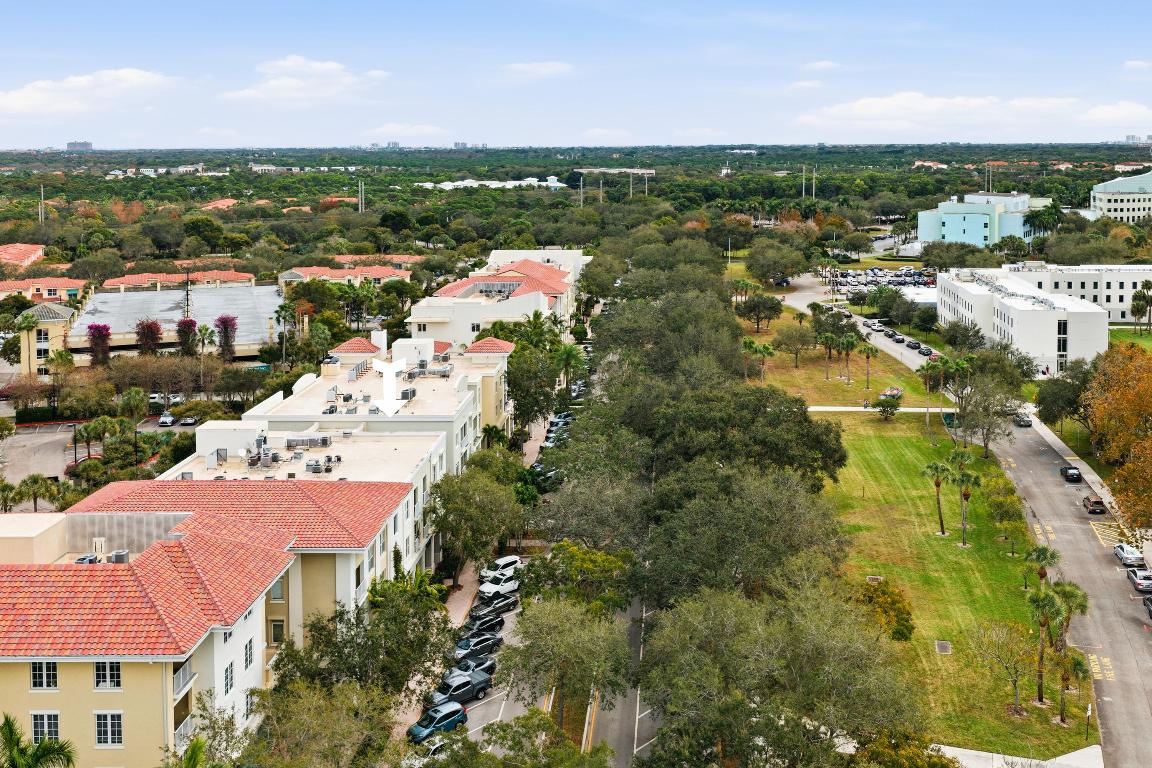 1209 Main #301 Jupiter, FL 33458