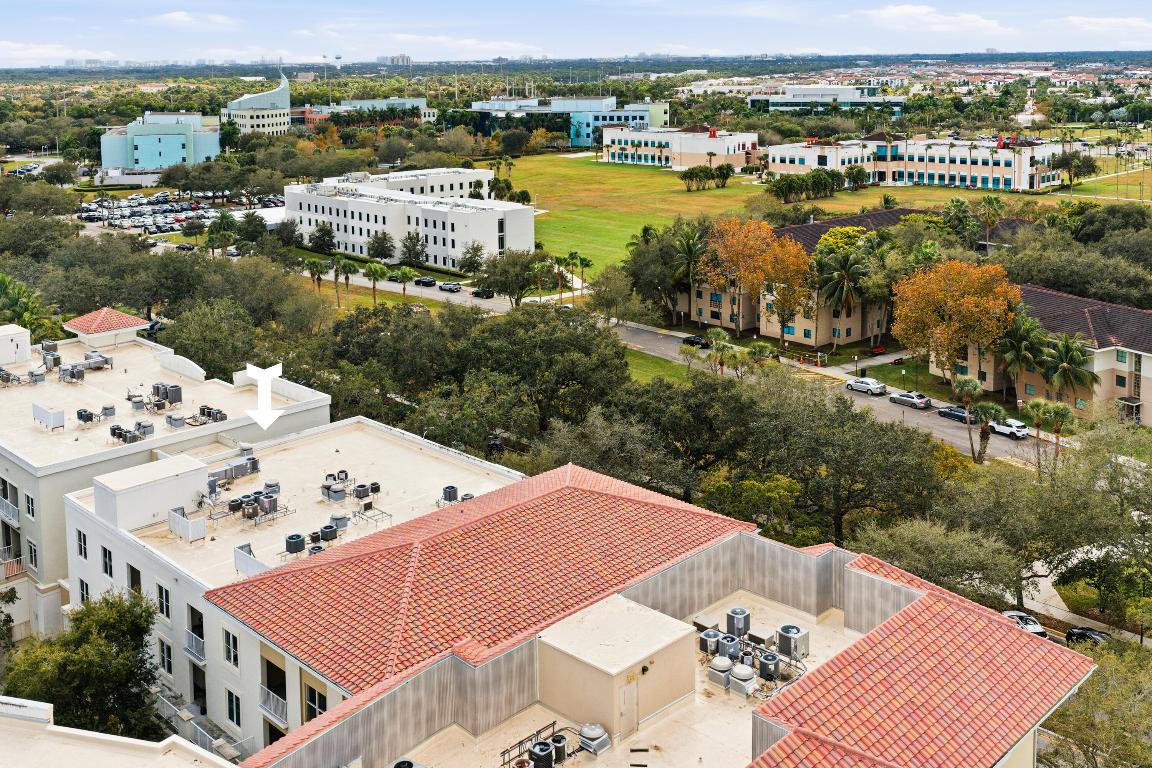 1209 Main #301 Jupiter, FL 33458