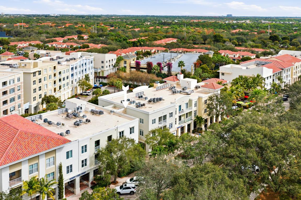 1209 Main #301 Jupiter, FL 33458