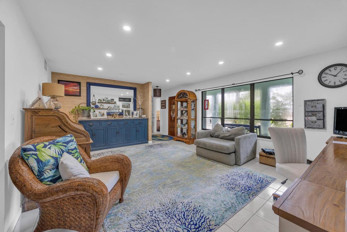 1305 Peninsular Jupiter, FL 33469