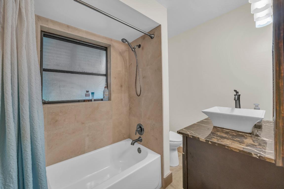 1305 Peninsular Jupiter, FL 33469