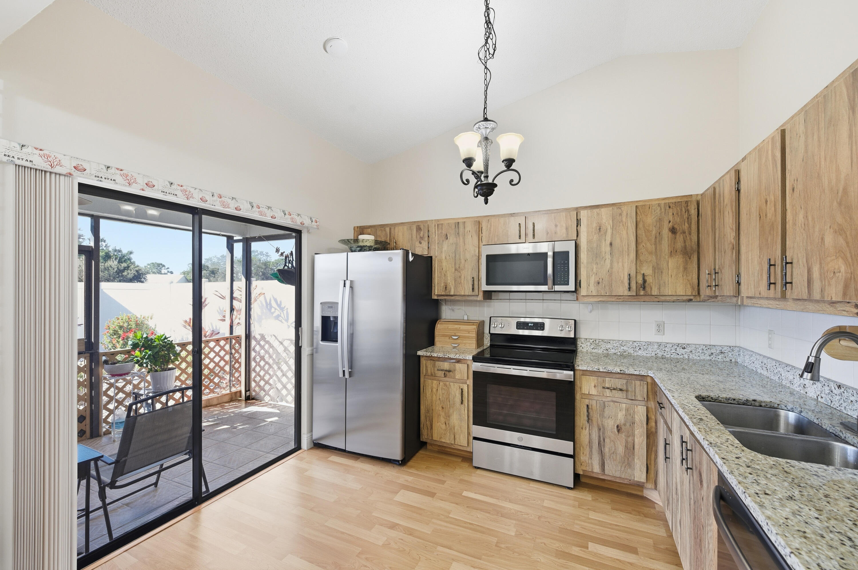 406 Lakewood #4a Jupiter, FL 33458