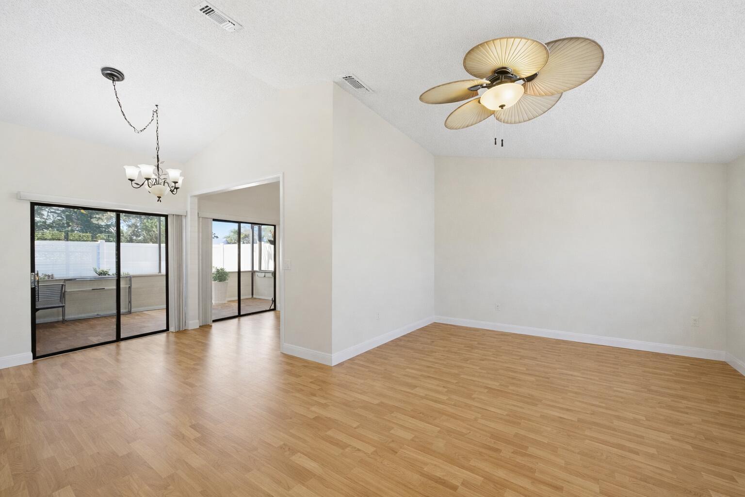 406 Lakewood #4a Jupiter, FL 33458