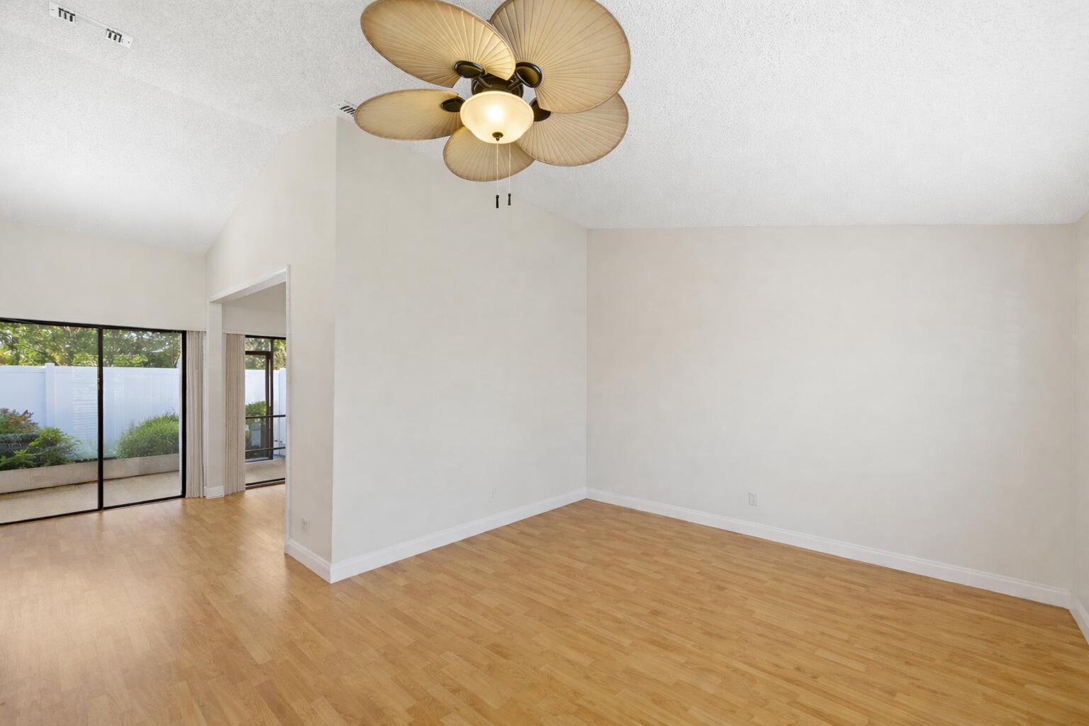 406 Lakewood #4a Jupiter, FL 33458