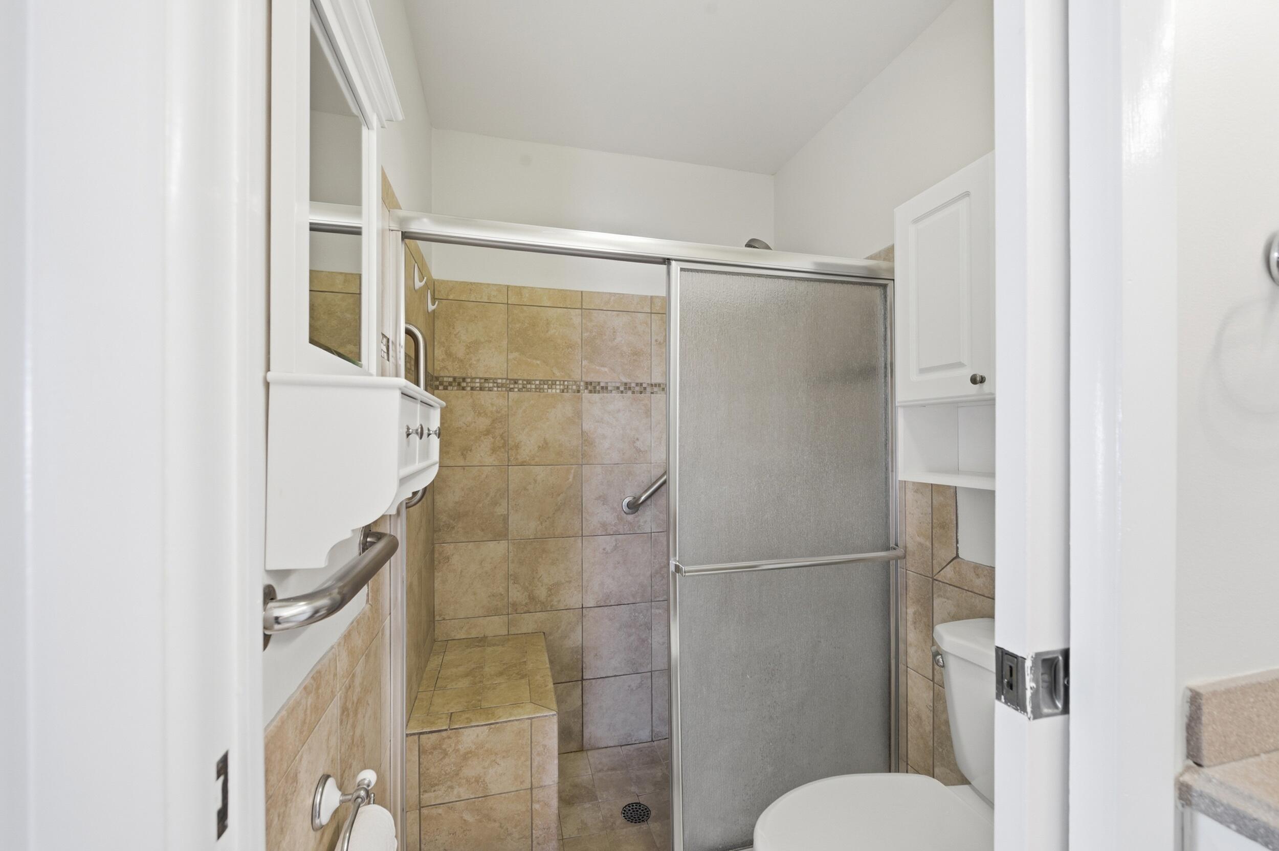 406 Lakewood #4a Jupiter, FL 33458