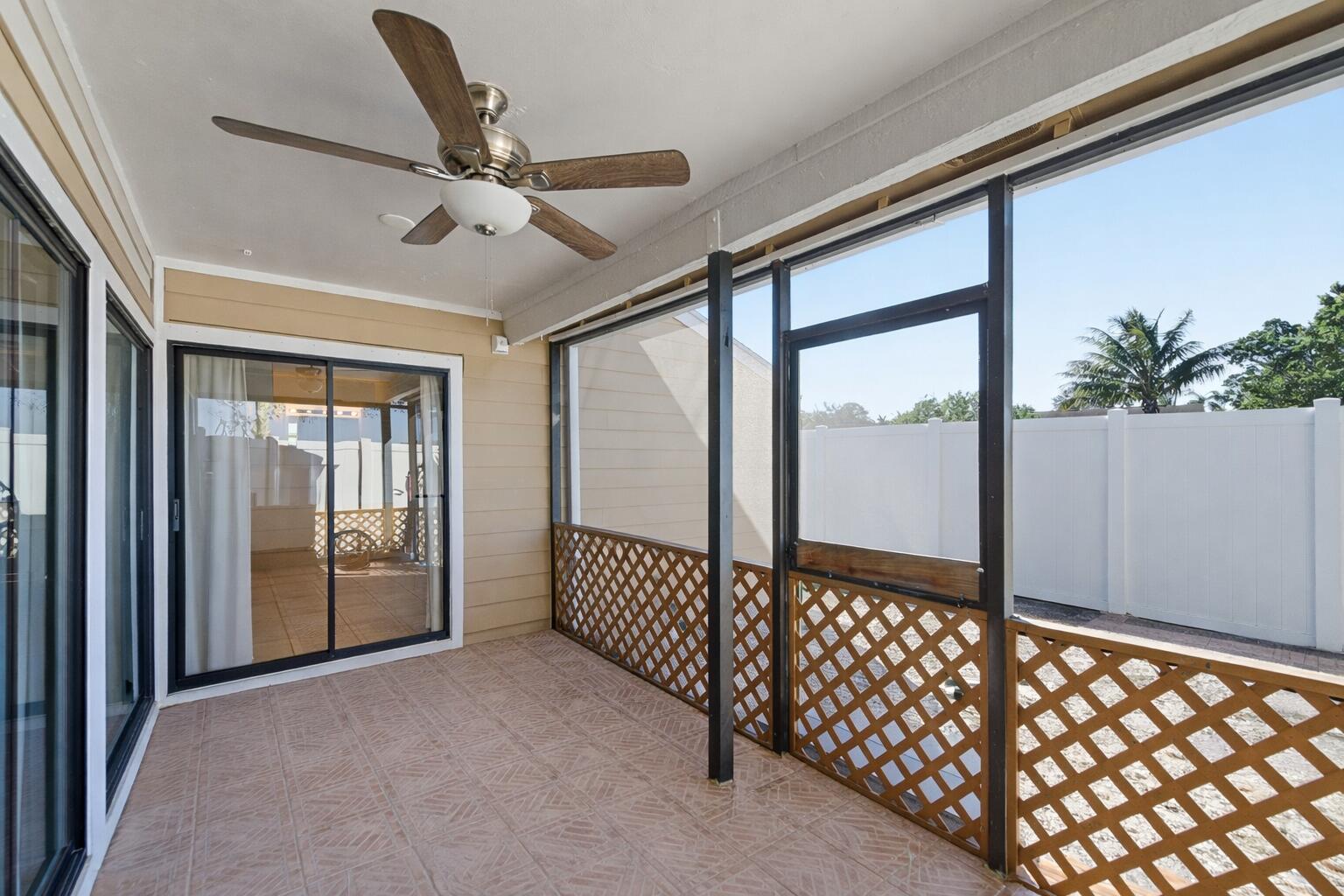 406 Lakewood #4a Jupiter, FL 33458