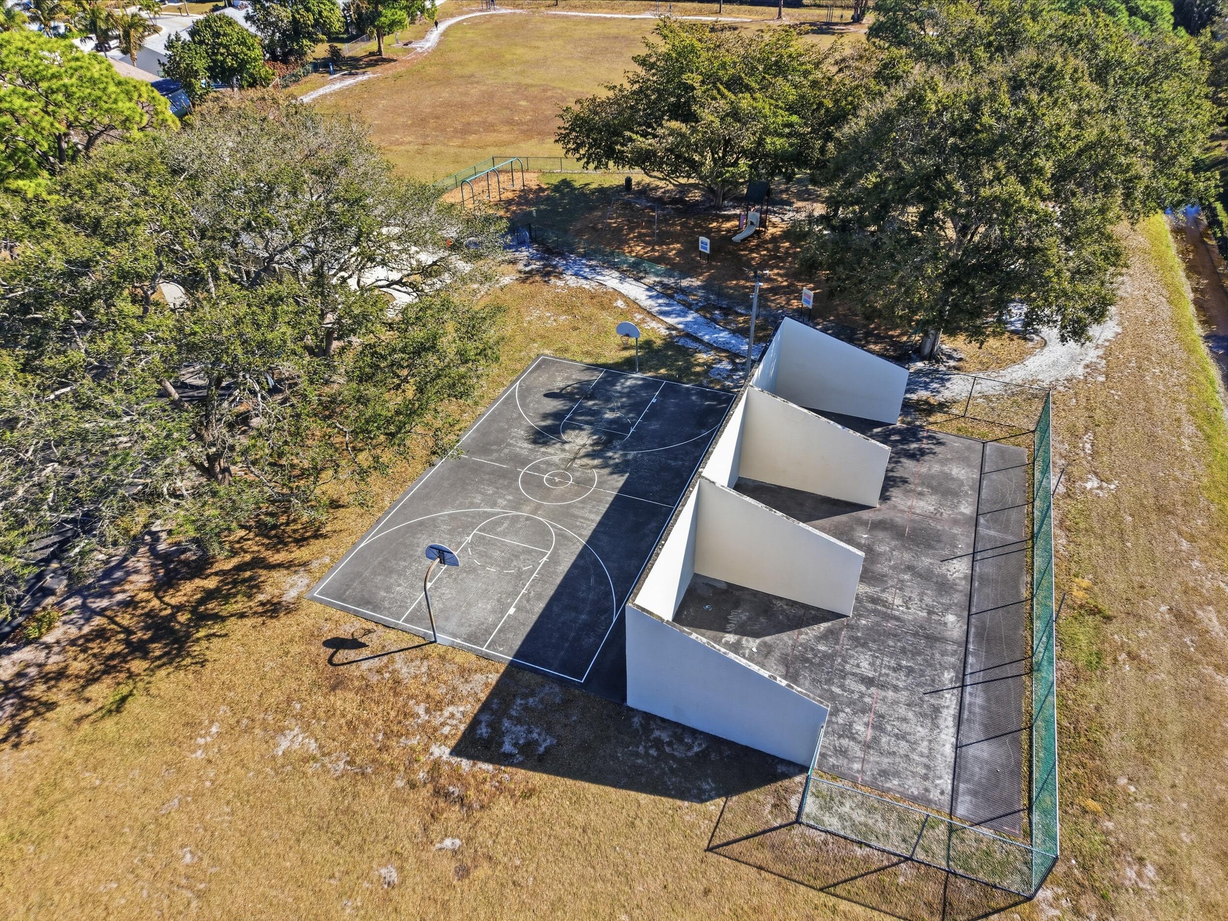 406 Lakewood #4a Jupiter, FL 33458