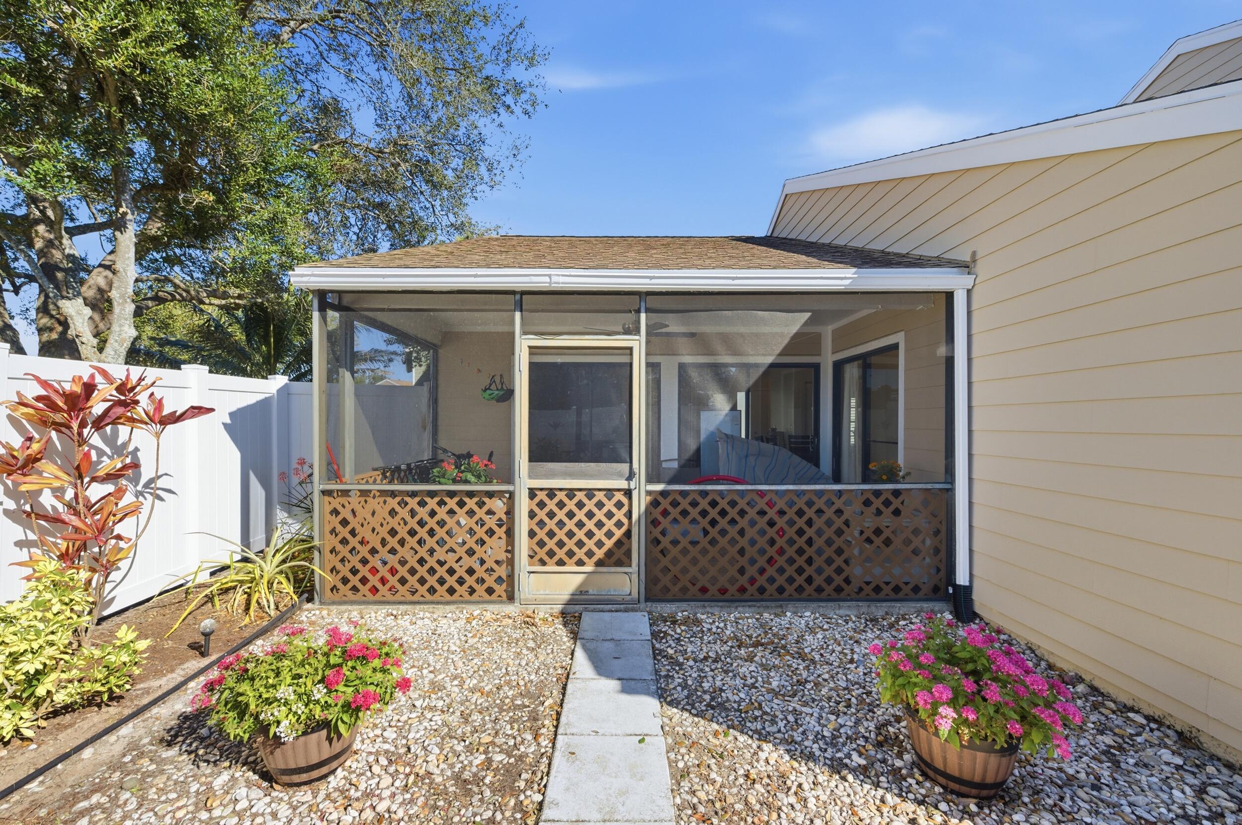 406 Lakewood #4a Jupiter, FL 33458