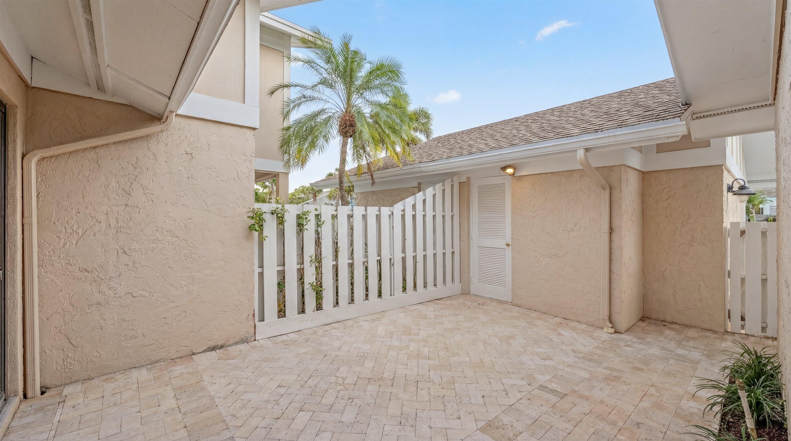 3733 Cape Pointe Jupiter, FL 33477