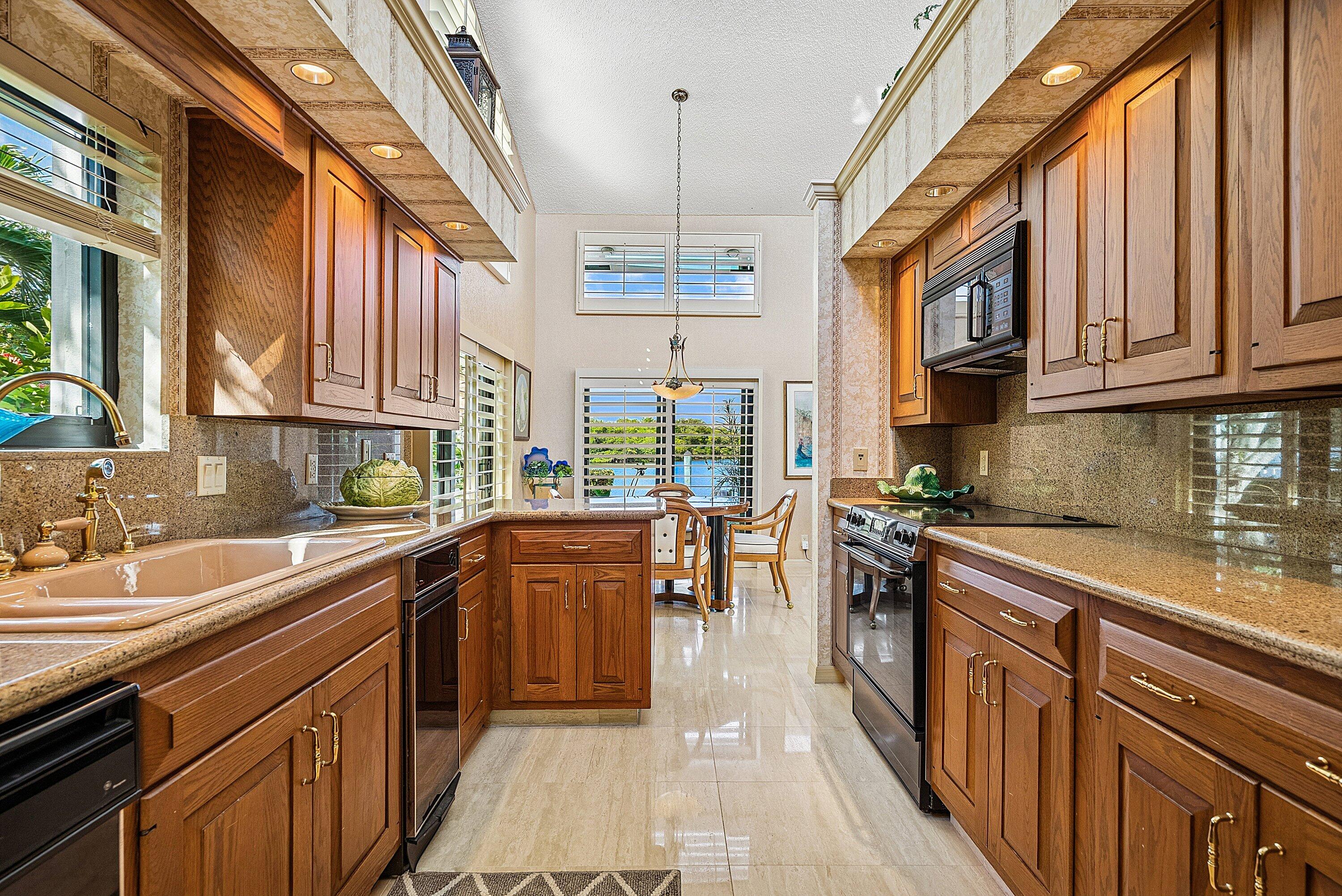 6110 N Ocean #40 Ocean Ridge, FL 33435