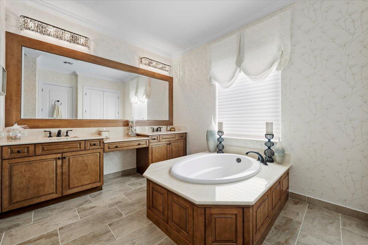 208 Lucia Jupiter, FL 33478