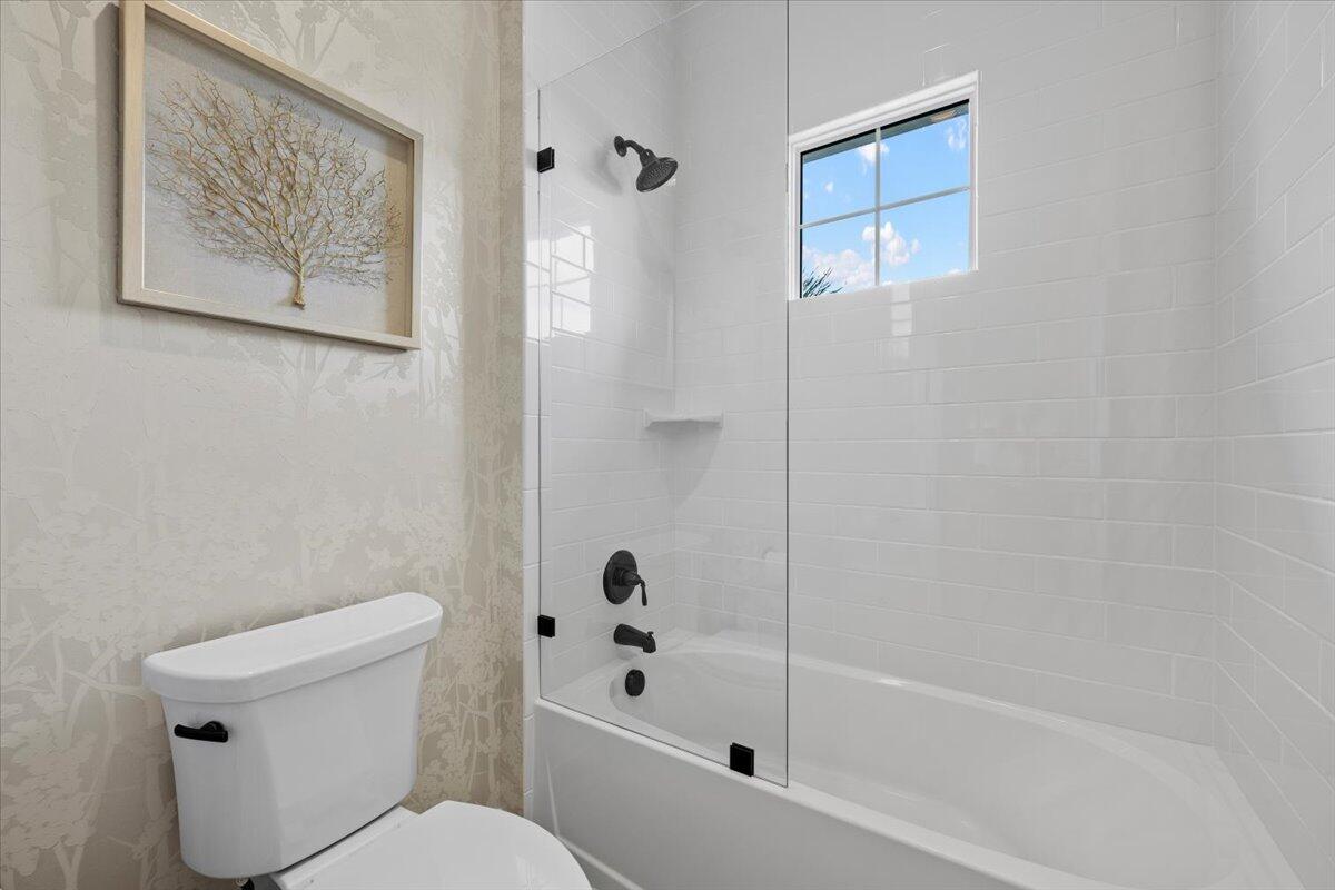 208 Lucia Jupiter, FL 33478