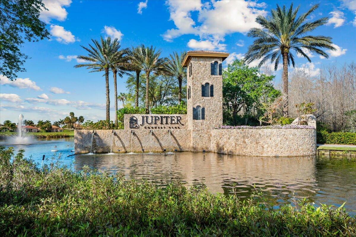 208 Lucia Jupiter, FL 33478