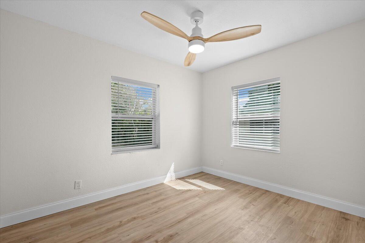 2585 Lorraine North Palm Beach, FL 33403