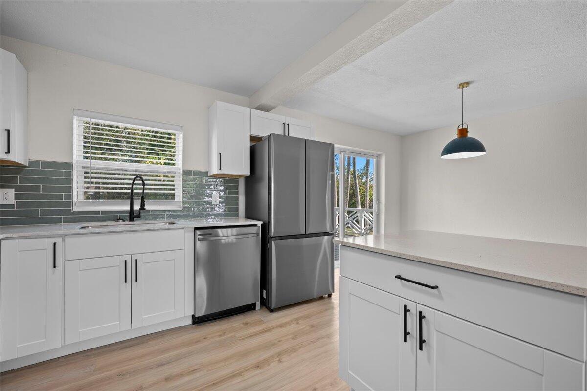 2585 Lorraine North Palm Beach, FL 33403