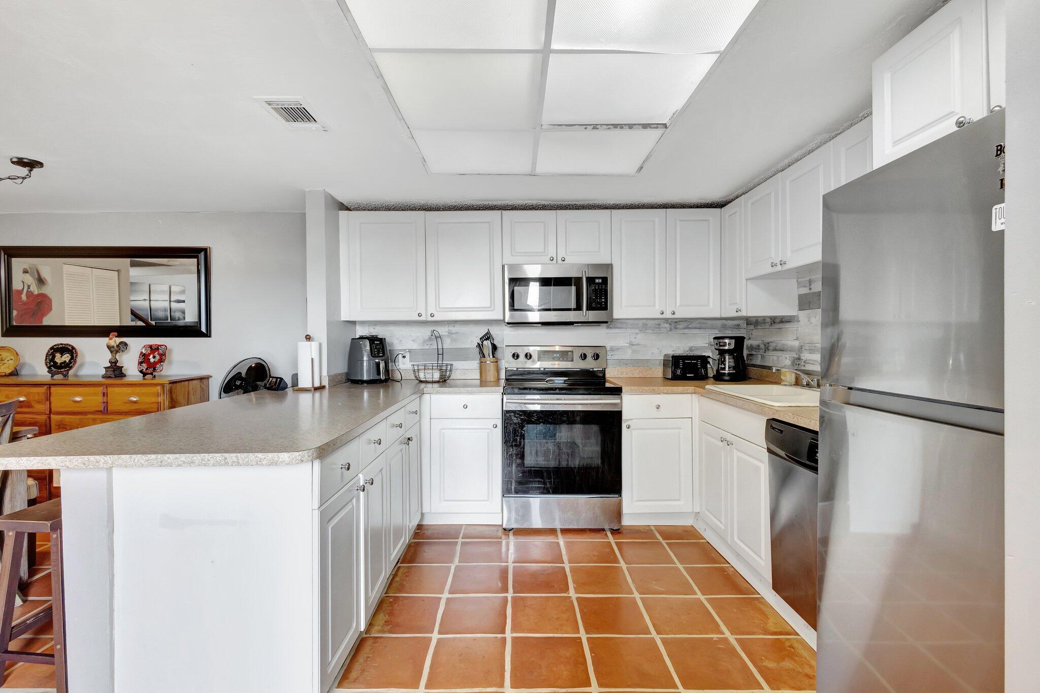 1586 Shaker Wellington, FL 33414