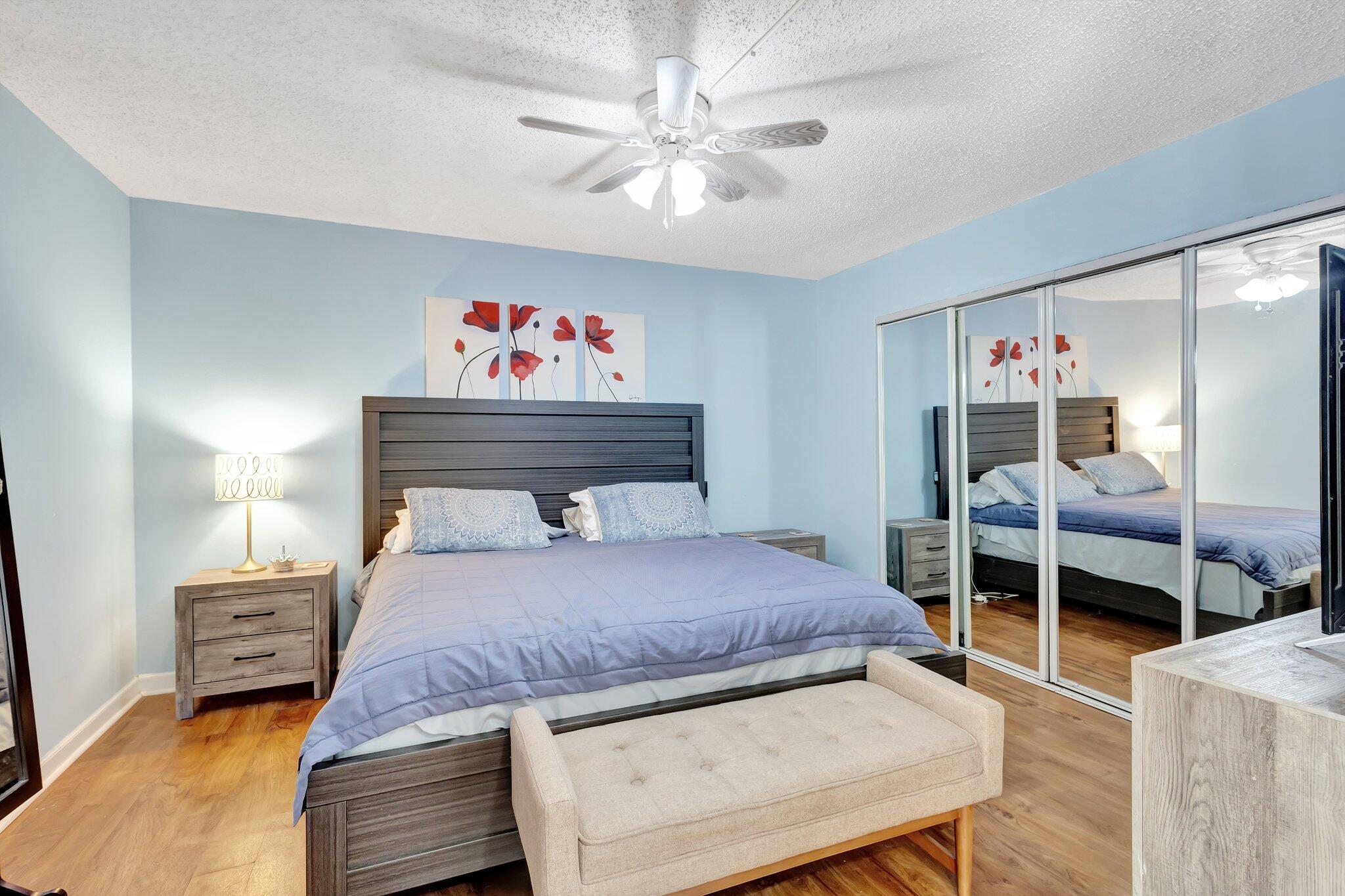 1586 Shaker Wellington, FL 33414