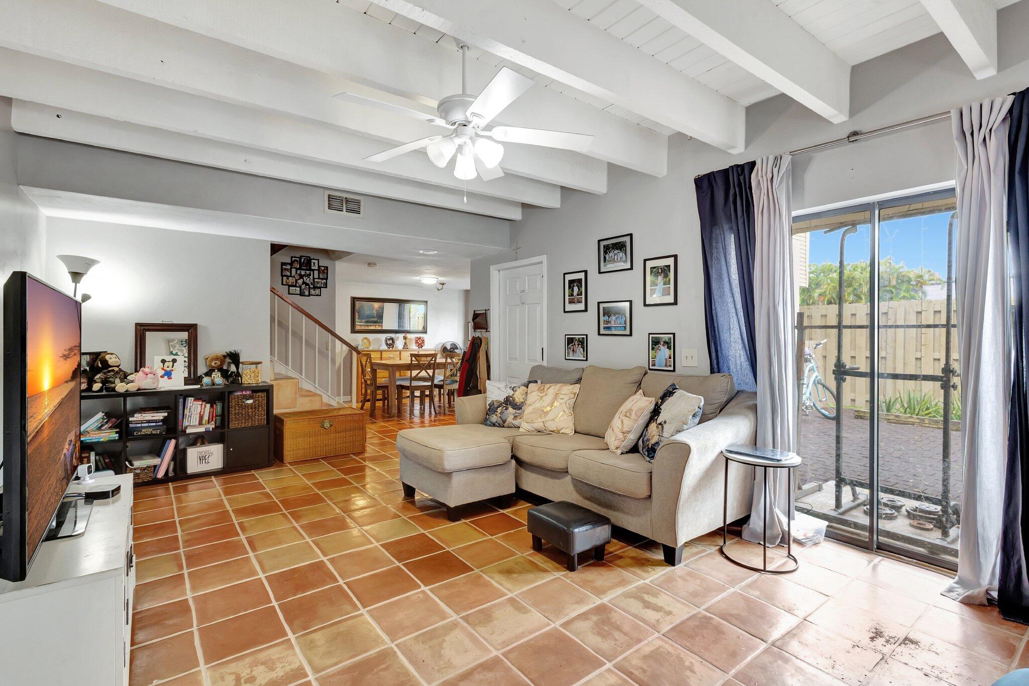 1586 Shaker Wellington, FL 33414