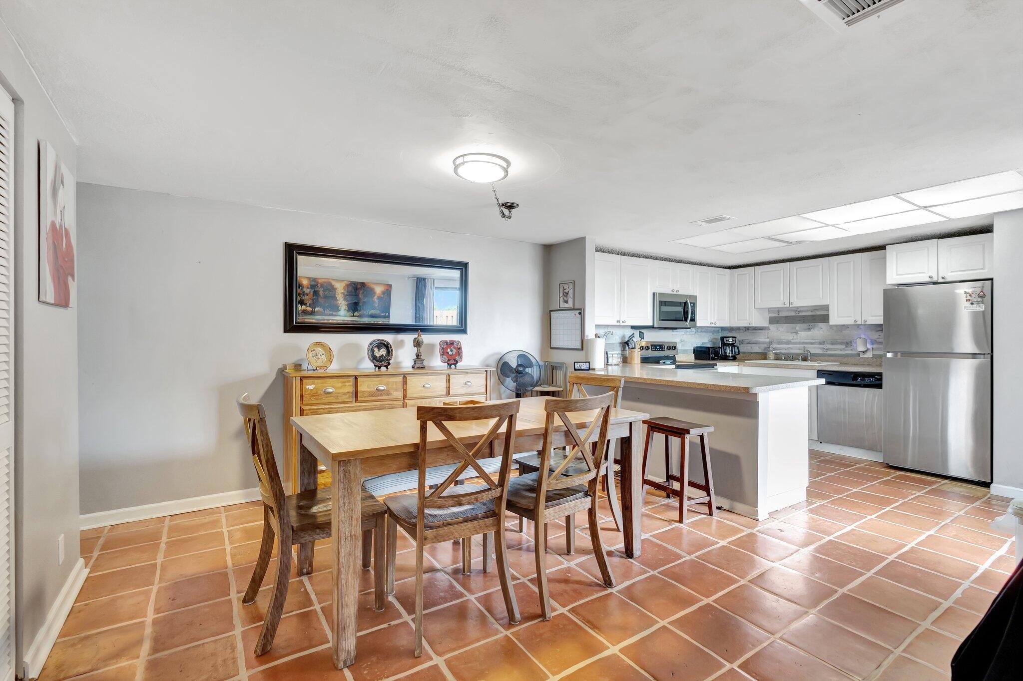 1586 Shaker Wellington, FL 33414