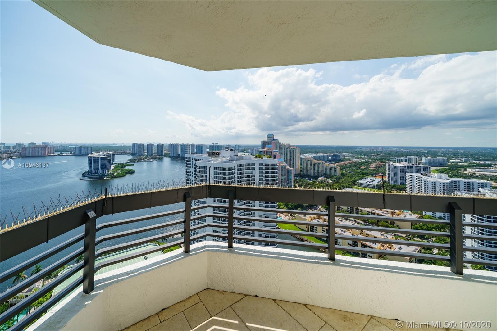 3500 Mystic Pointe Dr #LPH1
