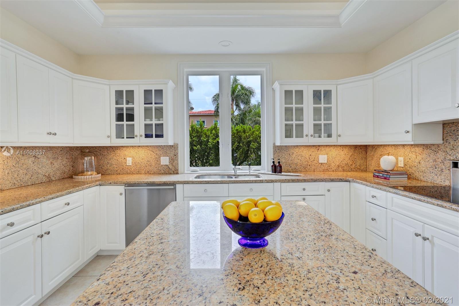 3520 Bayshore Villas Dr Miami, FL 33133