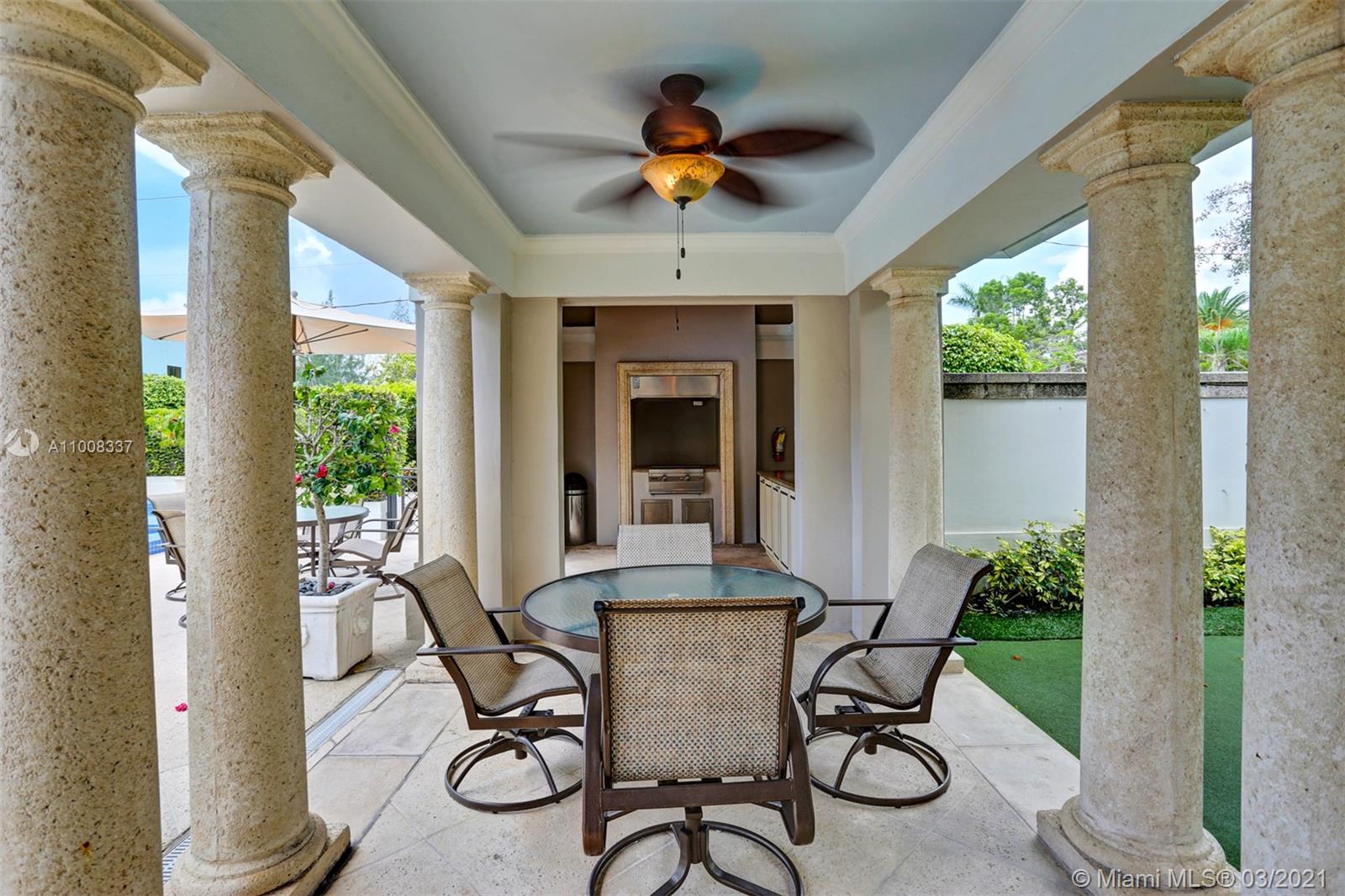 3520 Bayshore Villas Dr Miami, FL 33133