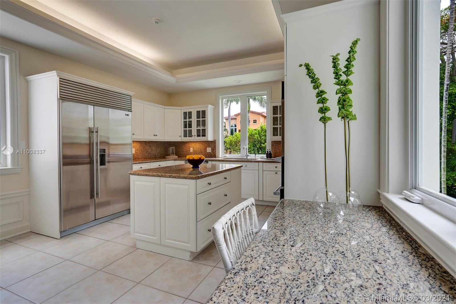 3520 Bayshore Villas Dr Miami, FL 33133