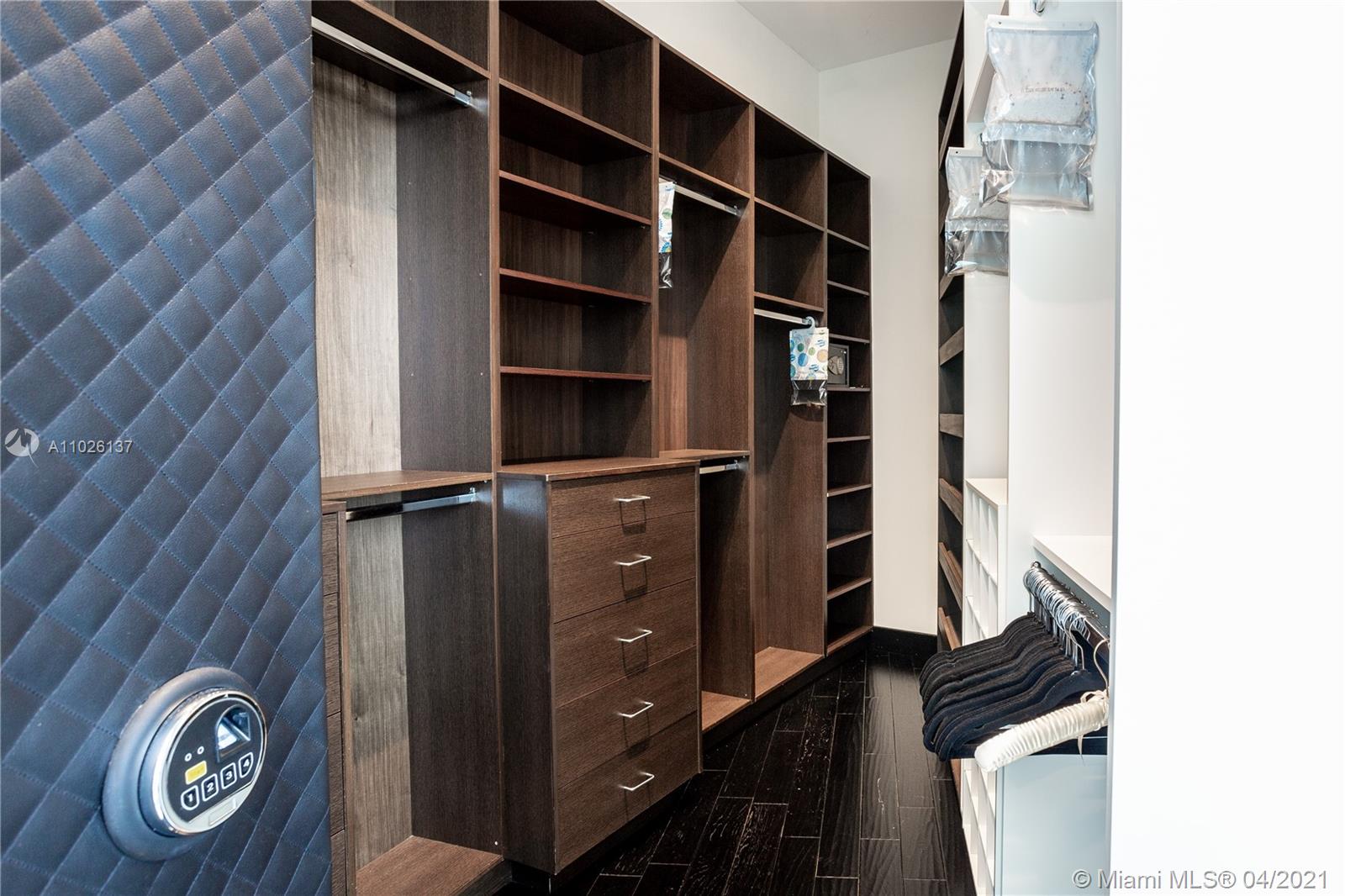 15901 Collins Ave #4204 Sunny Isles Beach, FL 33160