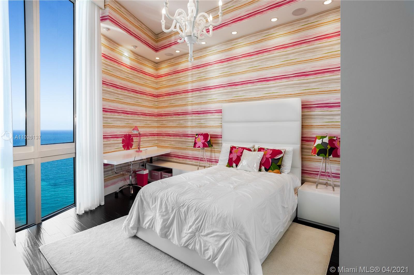 15901 Collins Ave #4204 Sunny Isles Beach, FL 33160