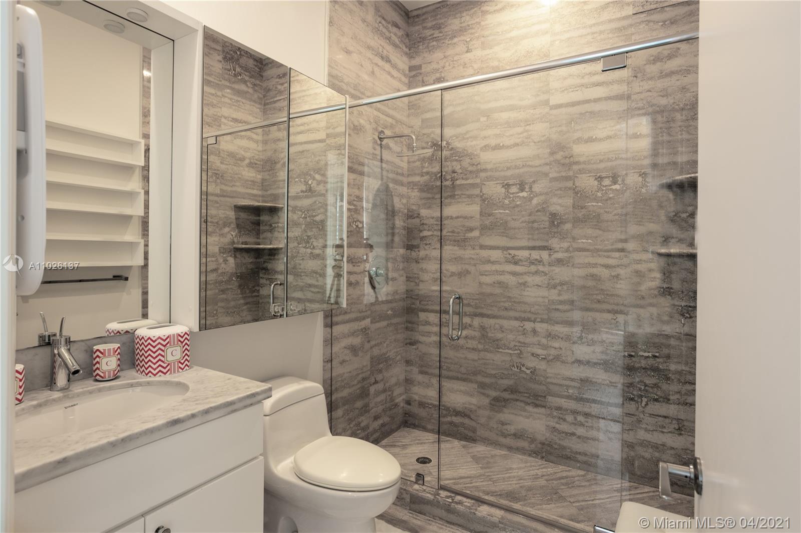 15901 Collins Ave #4204 Sunny Isles Beach, FL 33160