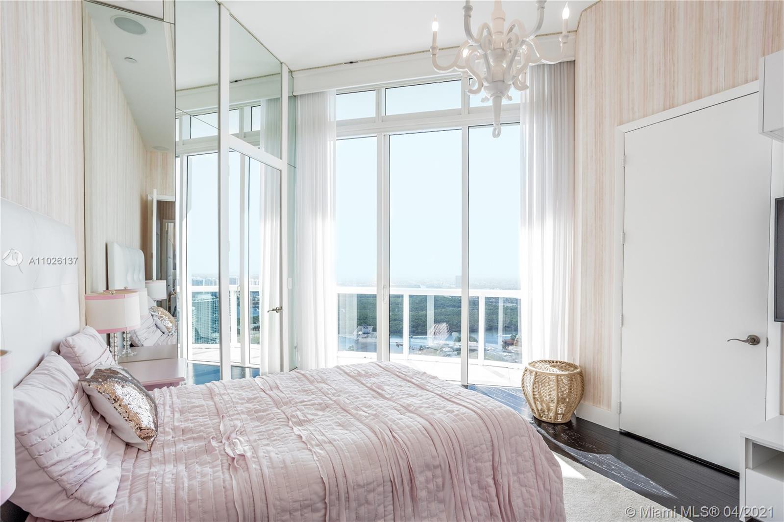 15901 Collins Ave #4204 Sunny Isles Beach, FL 33160