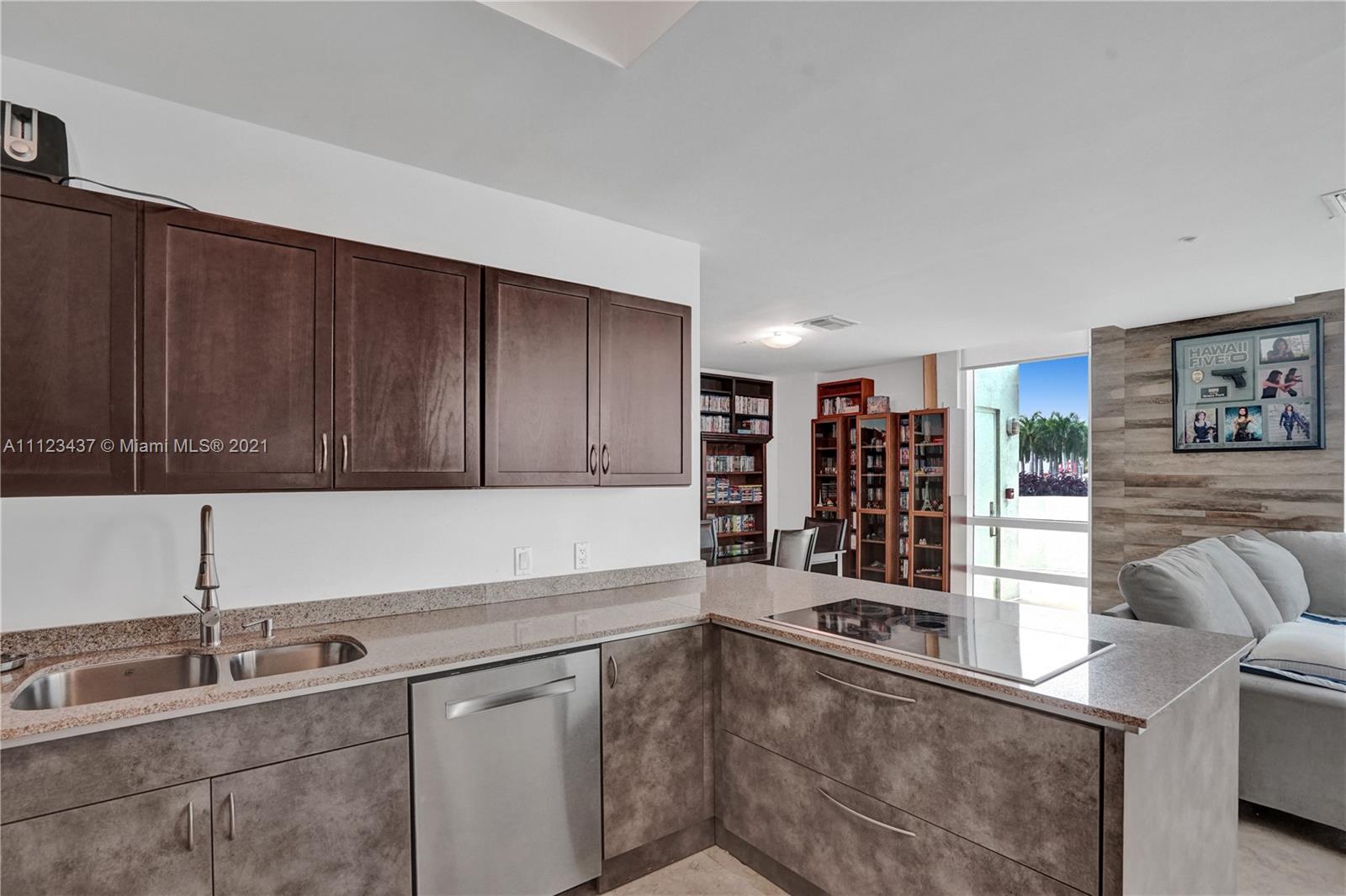 218 SE 14th St #804 Miami, FL 33131