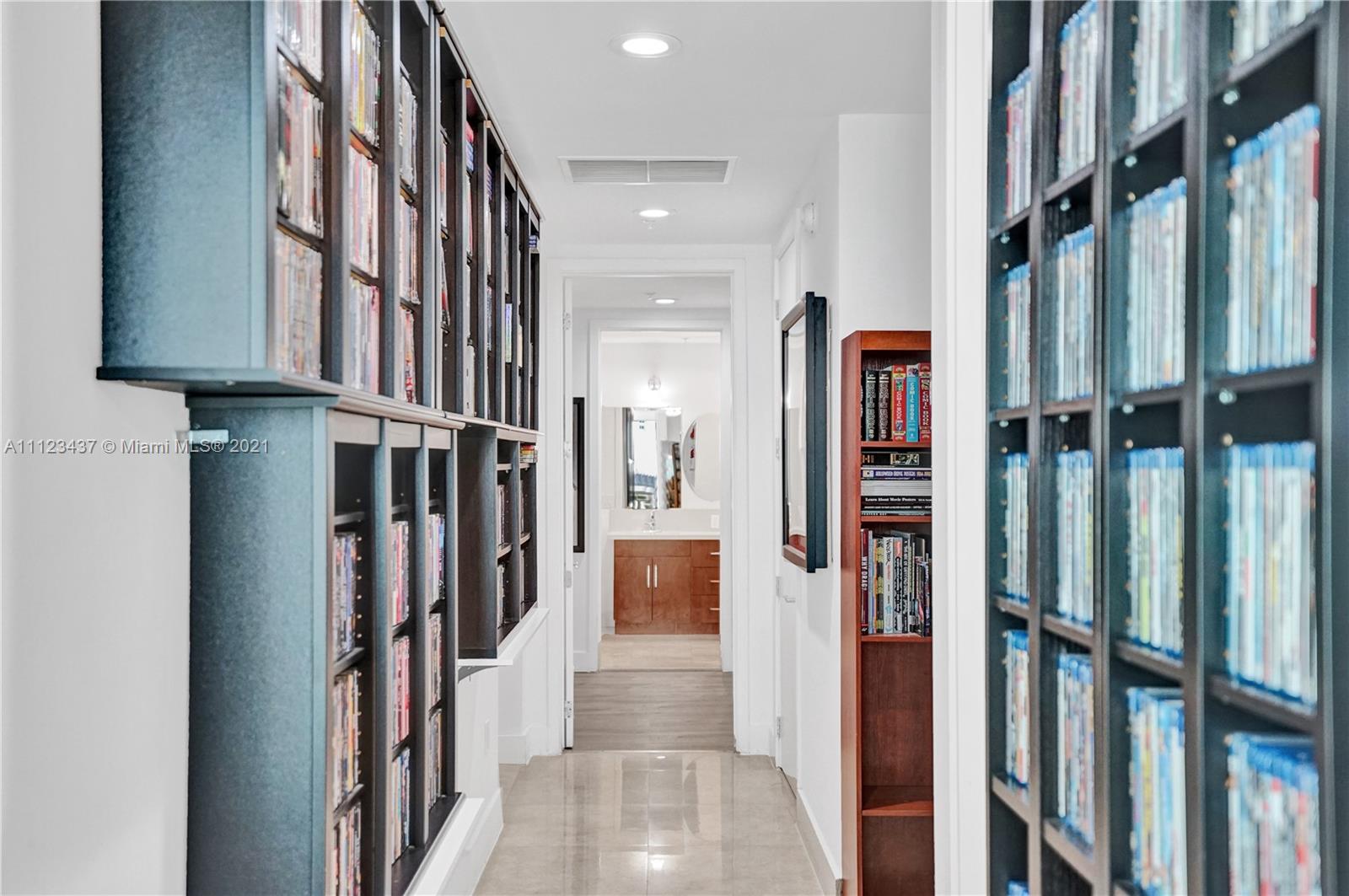 218 SE 14th St #804 Miami, FL 33131