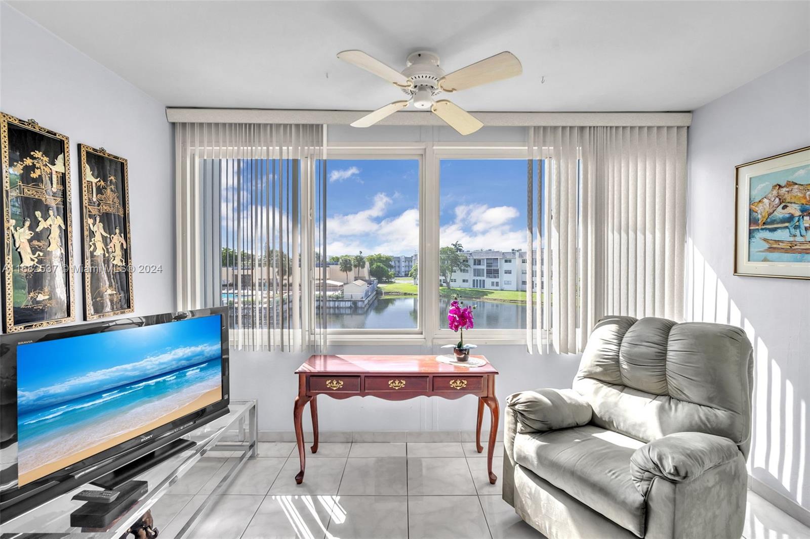 8130 Sunrise Lks Blvd #309