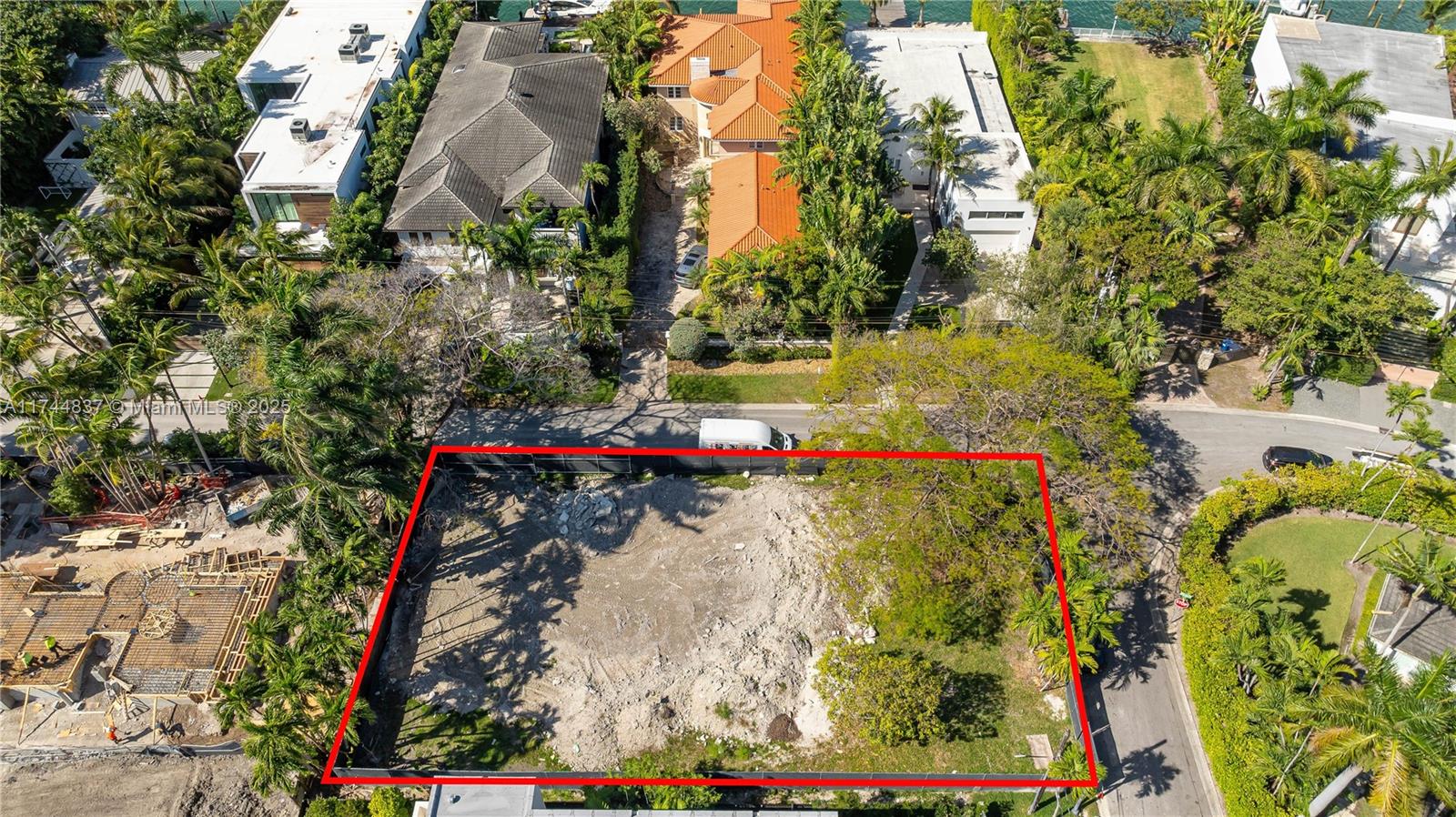 315 W San Marino Dr Miami Beach, FL 33139