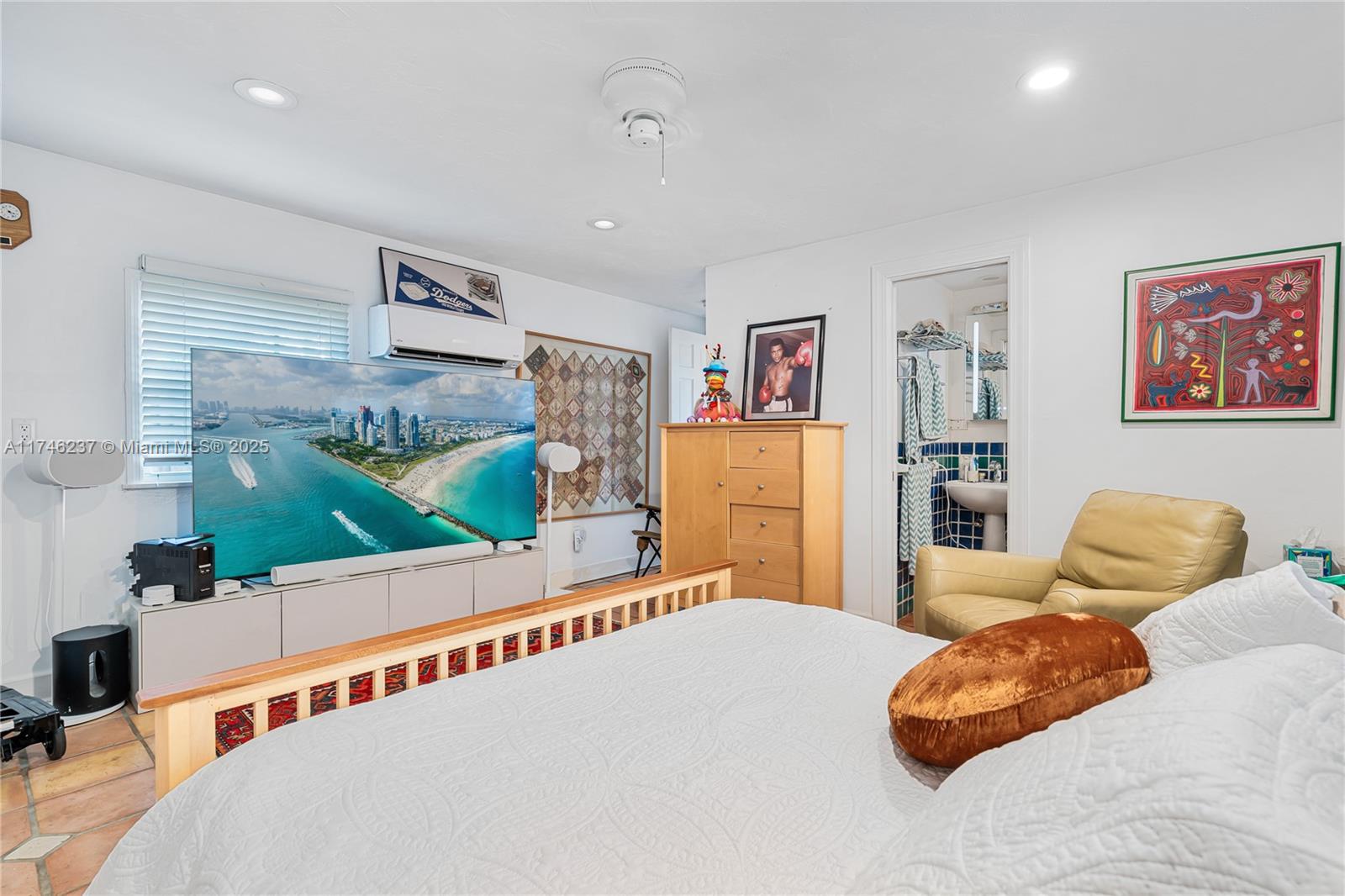 4421 Post Ave Miami Beach, FL 33140